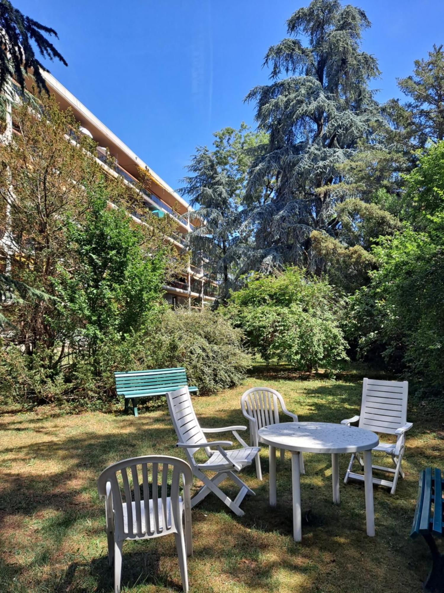 Apartmán Le Duc De Savoie Thonon Exteriér fotografie