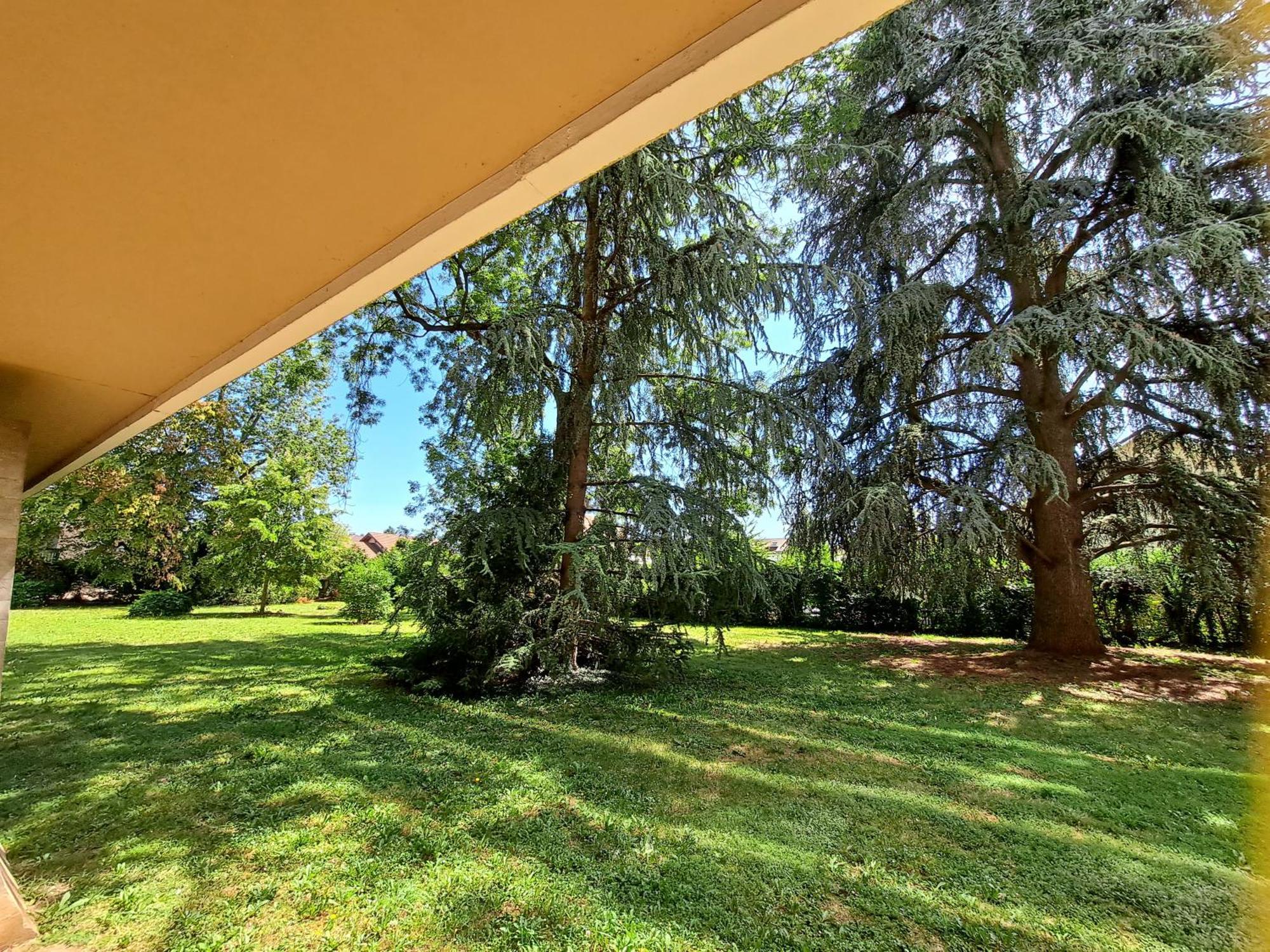 Apartmán Le Duc De Savoie Thonon Exteriér fotografie
